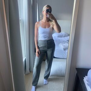 Lululemon pants size 28